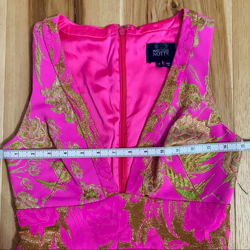 Marchesa Notte V Neck Metallic Floral Dress sz 2 - Picture 13 of 15